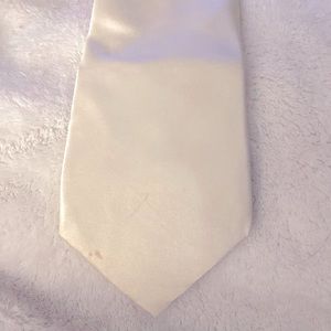 White Jones New York tie, make me an offer!